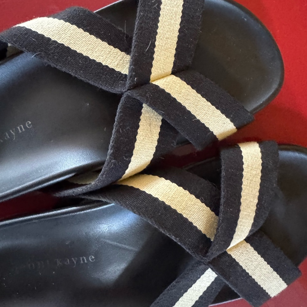 Jenni Kayne Black and Cream Cross-Band Sandals